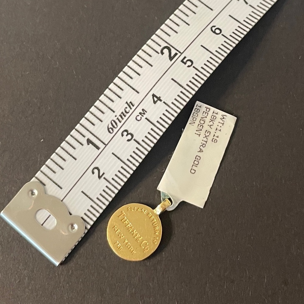 18k Italian Gold Round Pendant